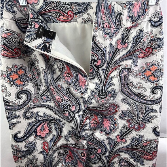 Ann Taylor Women's Paisley Print Knee Length Pencil Skirt Size 8- flaw - Picture 5 of 10